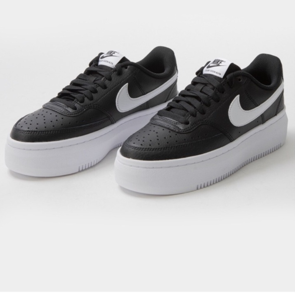 Nike! Court Vision Alta LTR Women’s Sneakers Shoes In Black/White EUC!